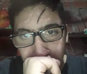 Hector, 25, La Plata