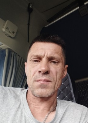 Владимир из Сызрани 40 лет