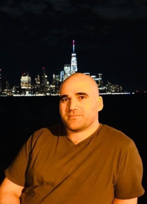 Saqer, 35, United States of America, Englewood (State of New Jersey)