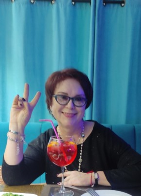 Виктория, 56, Россия, Шелаболиха