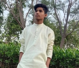 AwaisSheikh, 20, Tandlianwala