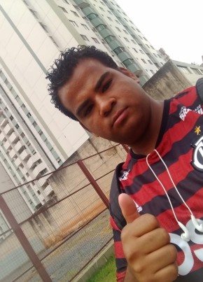 Marcos, 31, República Federativa do Brasil, Brasília