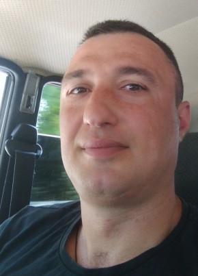 Иван, 38, Россия, Вардане