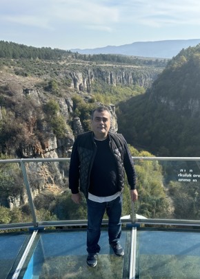 Yavuz “The” Otay, 37, Türkiye Cumhuriyeti, Esenyurt