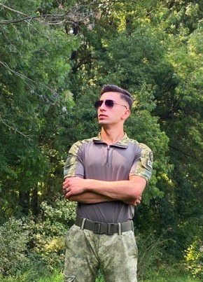 Hasan, 23, Türkiye Cumhuriyeti, İzmit