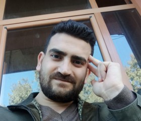 Yasin, 30, Sao Paulo