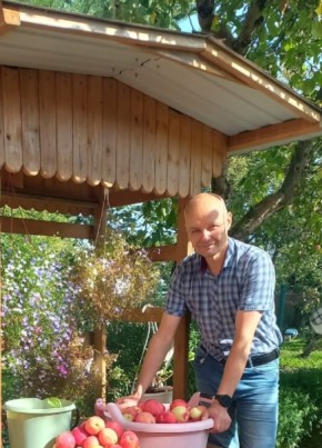 Дмитрий из Калининграда 50 лет