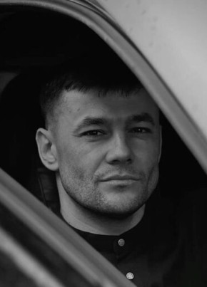 Илья из Смоленска 25 лет