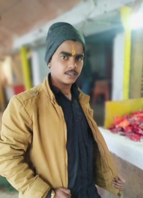 Girivar, 22, India, Delhi