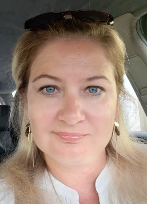 Julia, 42, Russia, Yevpatoriya
