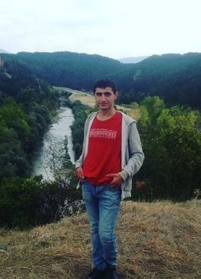 İsmail, 25, Türkiye Cumhuriyeti, Kurşunlu
