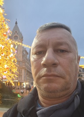 Виталик из ბათუმი 54 года