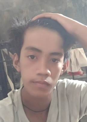 Adrian manjares, 20, Pilipinas, Tanauan (Calabarzon)