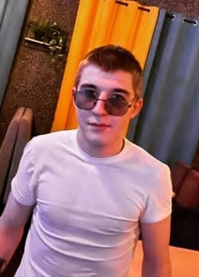 Иван, 23, Россия, Сургут