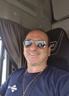 Claudio , 58, Repubblica Italiana, Varese