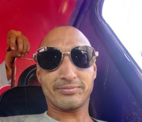 Pablo castillo, 37, Valencia