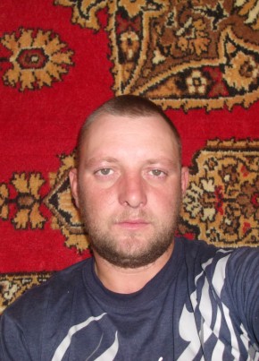 Александр, 35, Россия, Венгерово