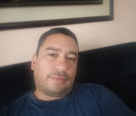 Eudo, 43, Caracas
