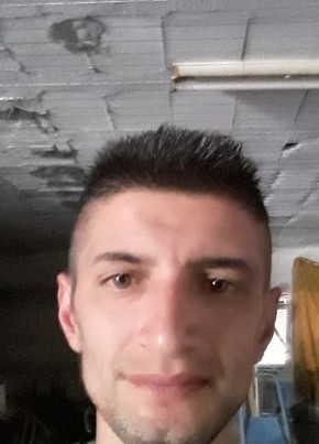 Rocco, 22, Repubblica Italiana, Siano