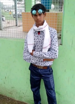 Ruhtx, 18, India, Bilsi