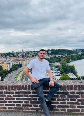Misha, 29, Slovak Republic, Sellye