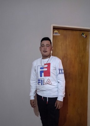 Luis Pérez, 25, República Bolivariana de Venezuela, Valencia