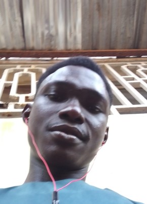 Bai Kamara, 29, Sierra Leone, Freetown