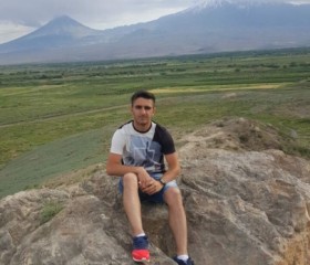 Apet, 28, Yerevan