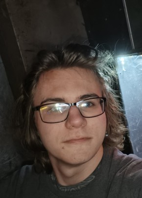 Maksim, 18, Belarus, Minsk