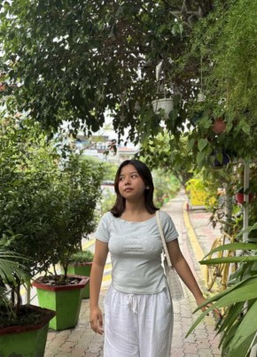 Aashika из Kathmandu 20 лет
