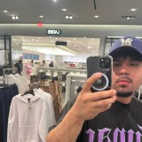 Johan, 25  , Pasadena (State of California)