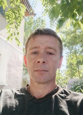 Павел из Джанкоя 44 года
