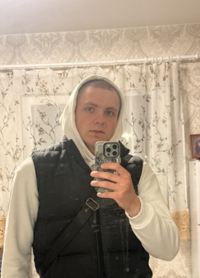 Никита из Севастополи 19 лет