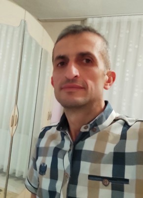 Metin, 43, Türkiye Cumhuriyeti, Osmaneli