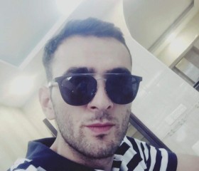 Davit, 31, Prague