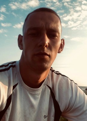 Yarik, 23, Belarus, Lida