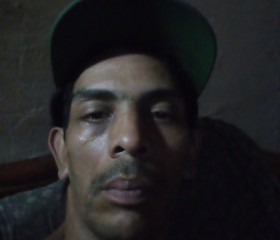 J.J, 40, Barquisimeto