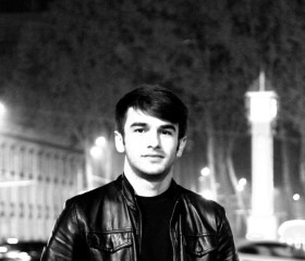 Daler, 24, Los Angeles