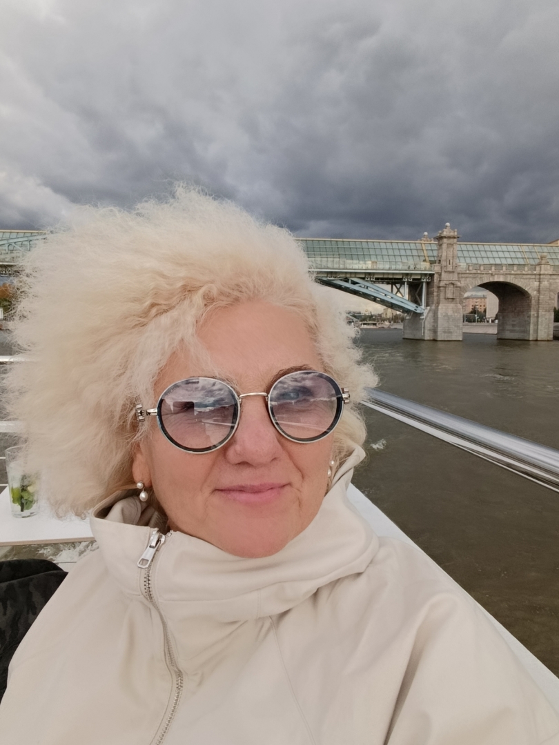 Елена, 51