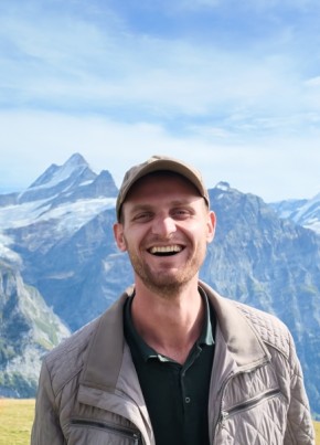 Alex из Frankfurt am Main 32 года