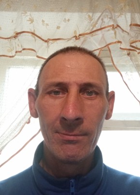 Денис из Новосибирска 44 года