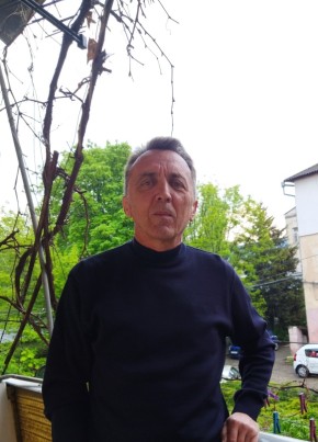Анатолий, 49, Россия, Родниковое