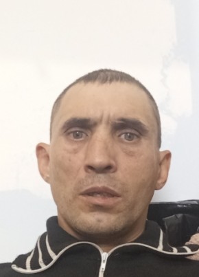 Андрей из Тюмени 46 лет
