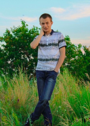 Александр, 28, Россия, Саратов