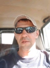 Aleksey, 36, Russia, Polevskoy