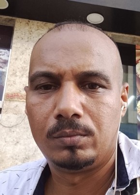 المزجنجي из إمارة الشارقة 34 года