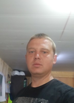 Юрий, 35, Россия, Южно-Сахалинск