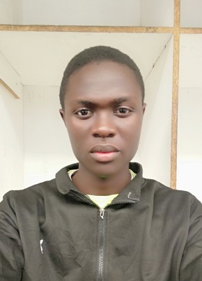 Juma J BANDA из Lusaka 22 года