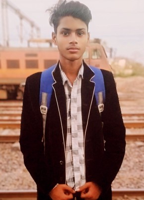 Rupesh Nishad, 18, India, Ahmedabad