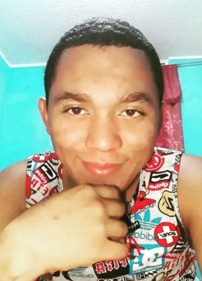 Luis Enrique, 20, República del Ecuador, Esmeraldas